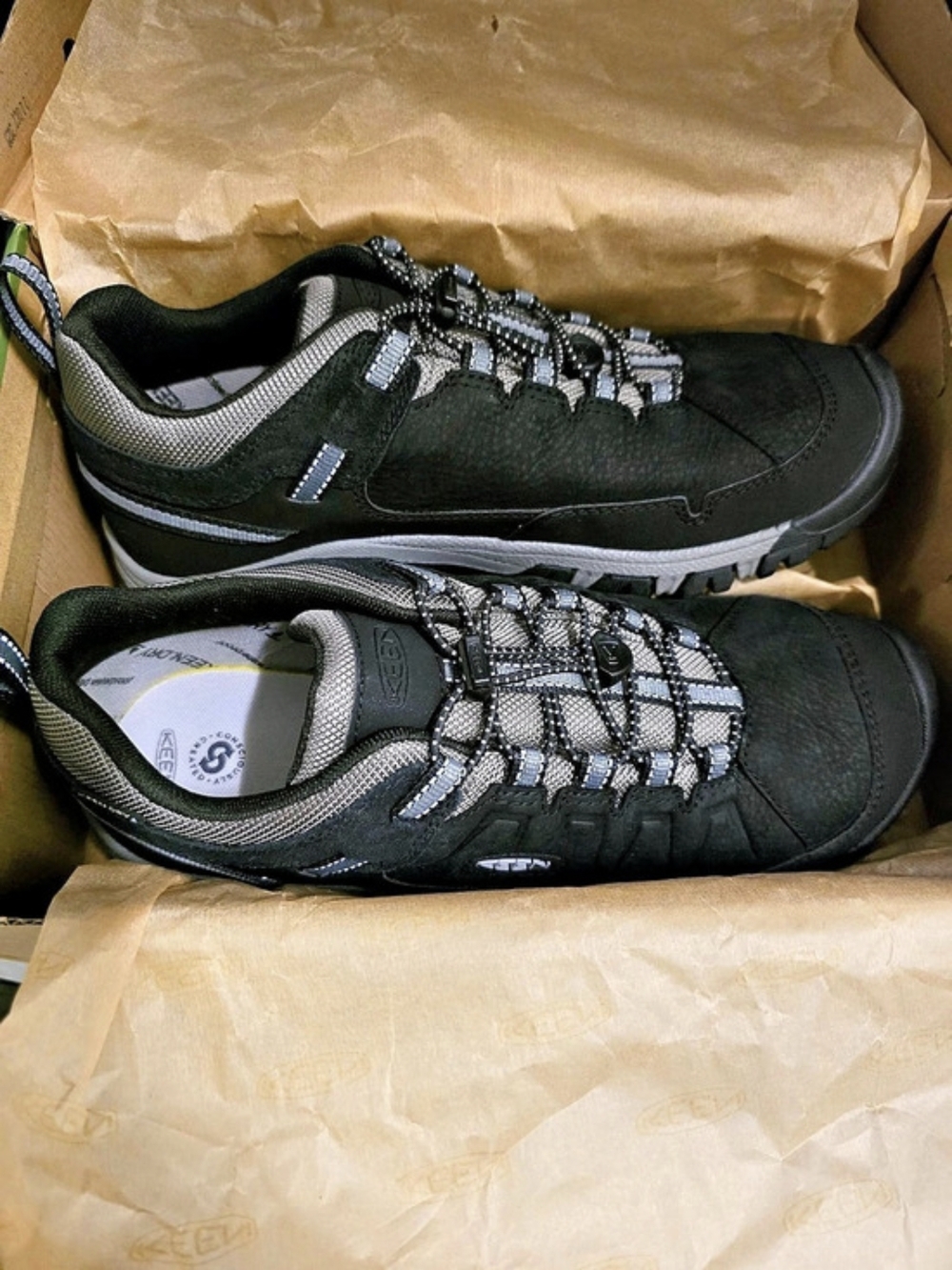 KEEN 1029564 Black & Gray Girls US 7 NWT